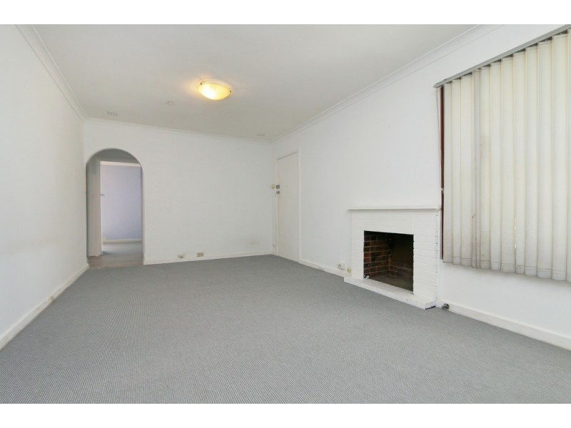 13 Romeo Road, Coolbellup WA 6163