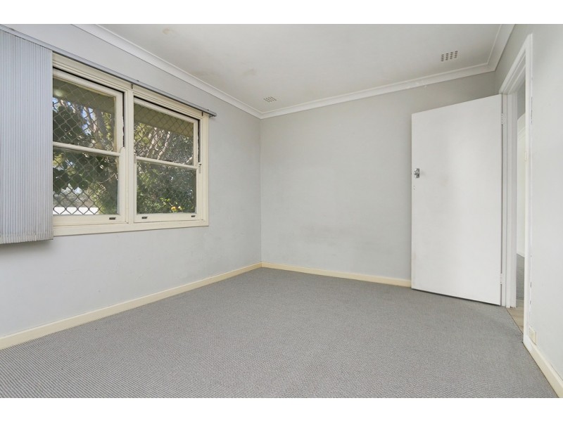 13 Romeo Road, Coolbellup WA 6163