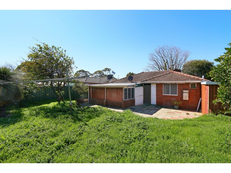 13 Romeo Road, Coolbellup WA 6163