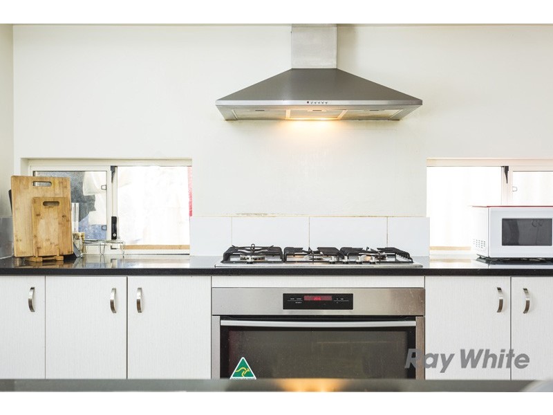 42b Dalston Crescent, Kardinya WA 6163