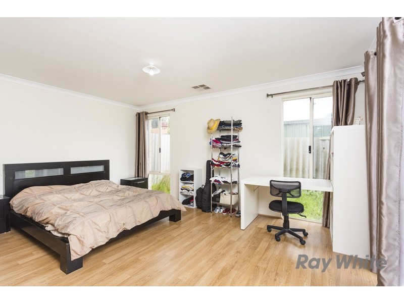 42b Dalston Crescent, Kardinya WA 6163