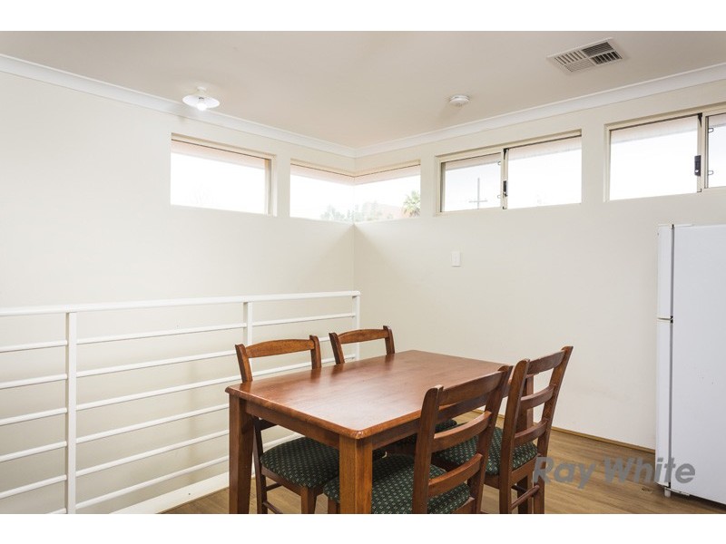 42b Dalston Crescent, Kardinya WA 6163