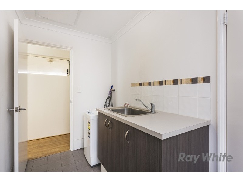 42b Dalston Crescent, Kardinya WA 6163