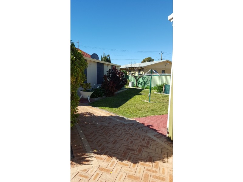 7 Kau Street, Green Head WA 6514