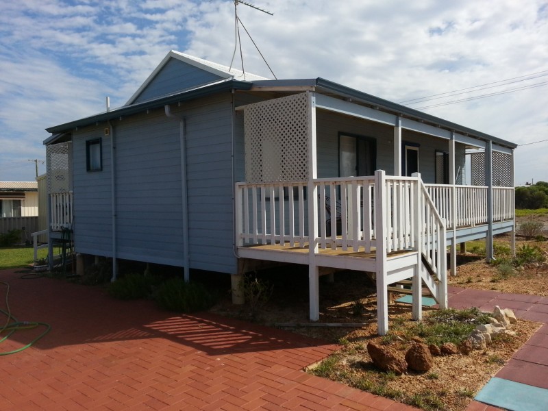 6 ELIZABETH WAY, Jurien Bay WA 6516