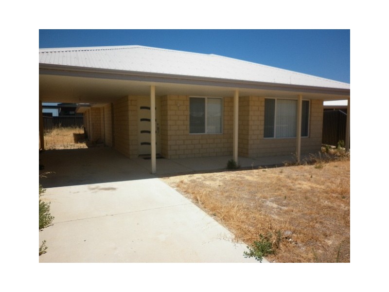 5 Pethick Loop, Green Head WA 6514