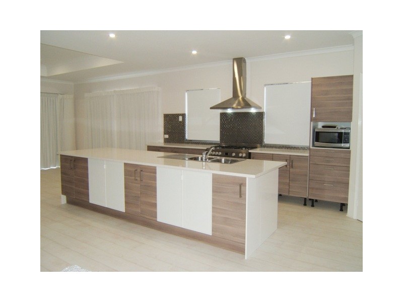 37 Adriana Parade, Jurien Bay WA 6516