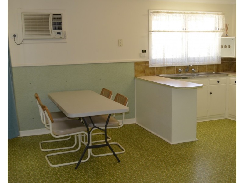 4 Padbury Street, Jurien Bay WA 6516