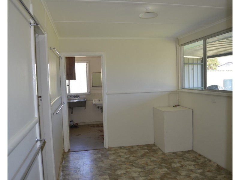 4 Padbury Street, Jurien Bay WA 6516