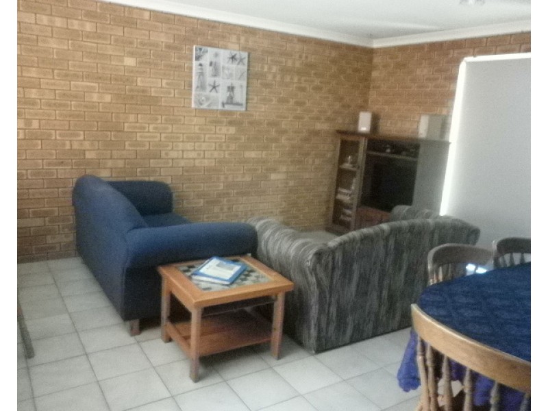 Unit 8, 36 Nairn Street, Leeman WA 6514