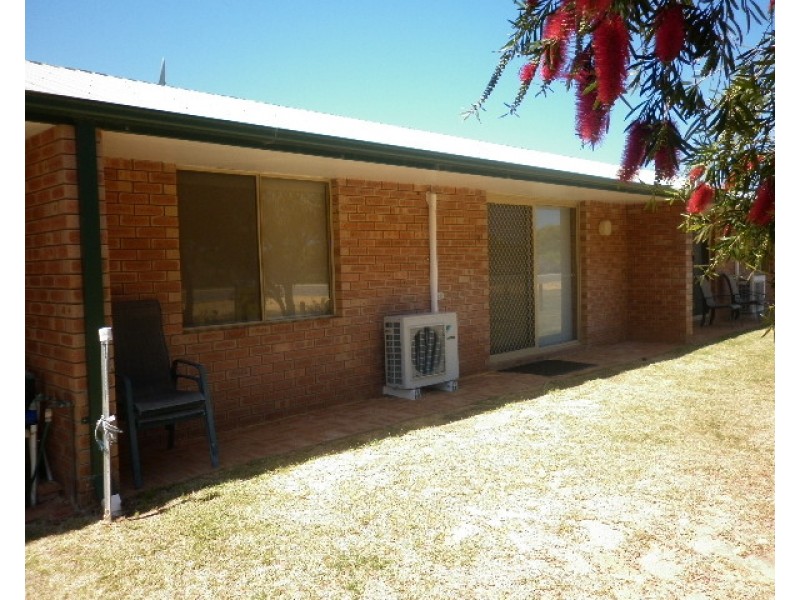 Unit 8, 36 Nairn Street, Leeman WA 6514