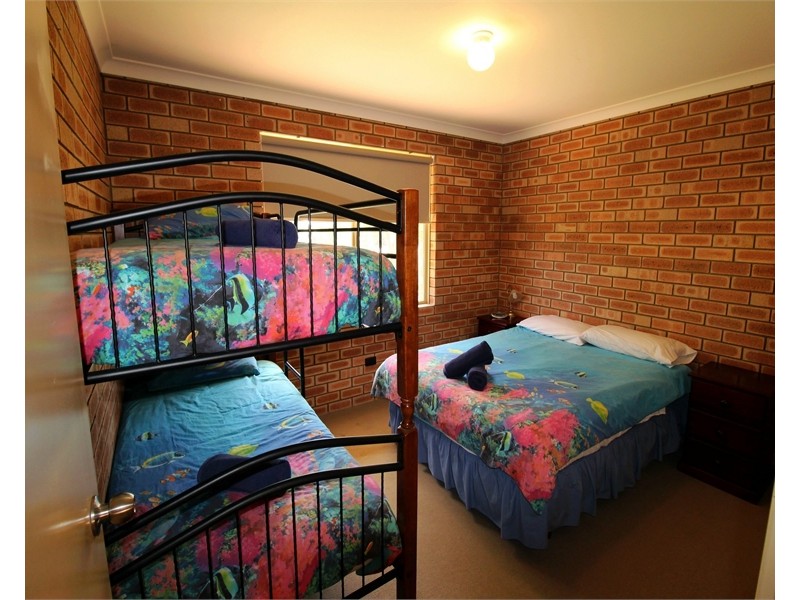 Unit 8, 36 Nairn Street, Leeman WA 6514