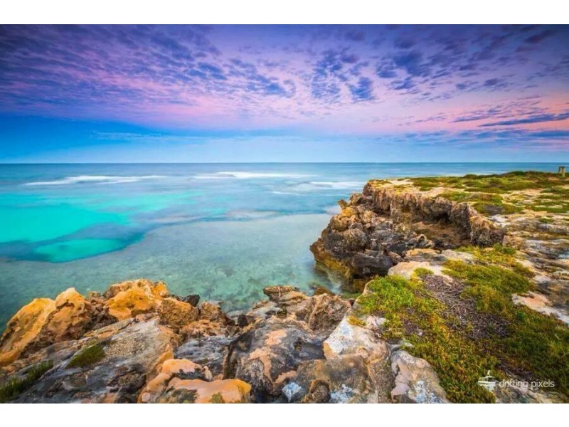 9 Hunter Cres, Green Head WA 6514