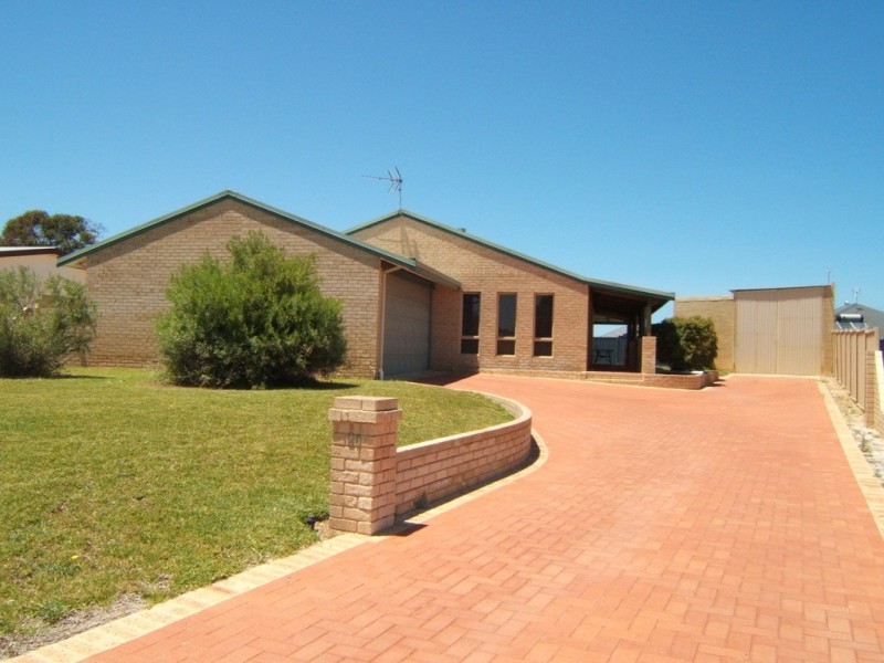 20 Shearwater Drive, Jurien Bay WA 6516