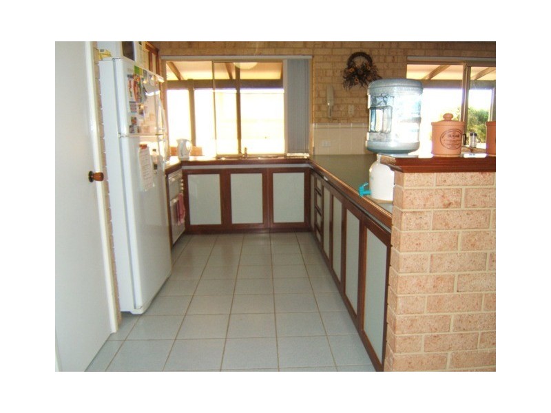 20 Shearwater Drive, Jurien Bay WA 6516