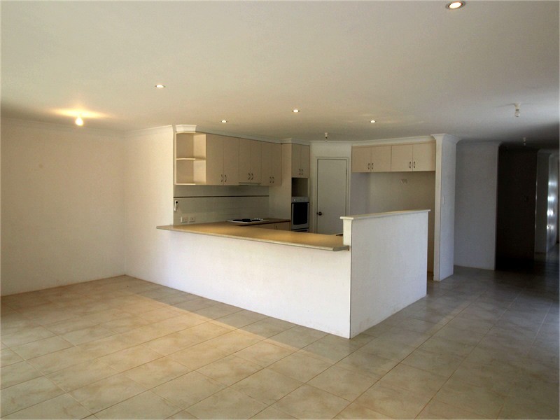 5 Pethick Loop, Green Head WA 6514