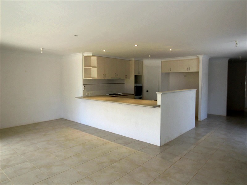 5 Pethick Loop, Green Head WA 6514