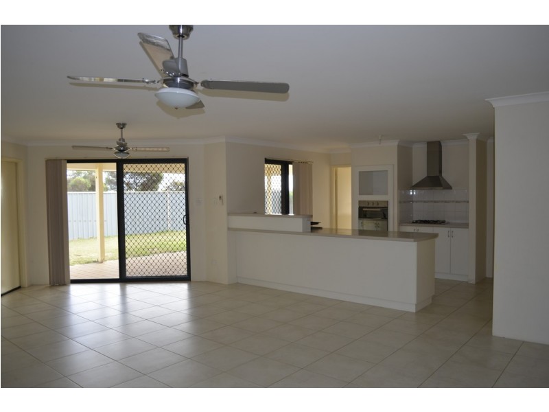 3 Bells Boulevard, Jurien Bay WA 6516