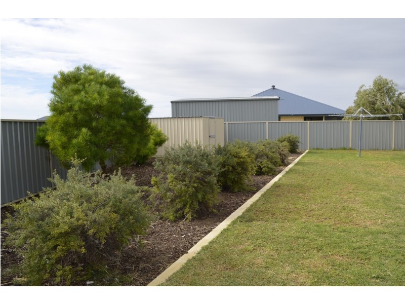 3 Bells Boulevard, Jurien Bay WA 6516