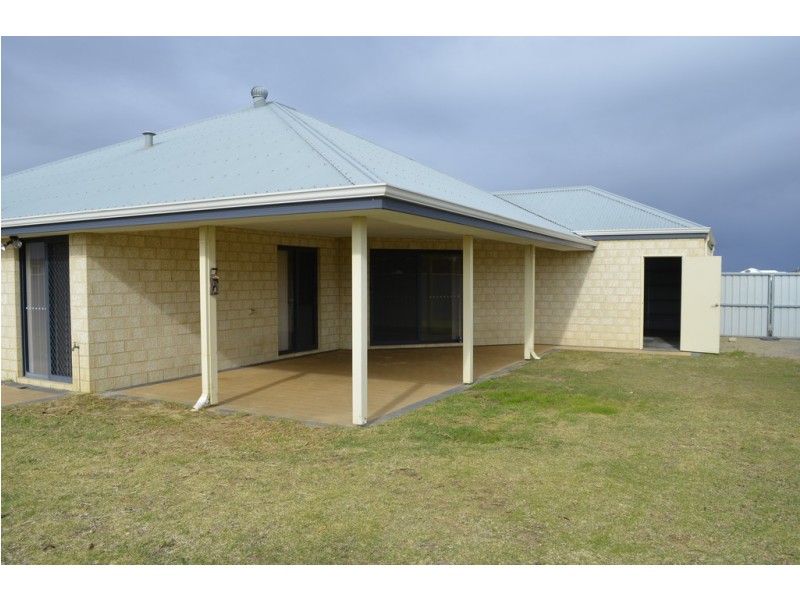 3 Bells Boulevard, Jurien Bay WA 6516