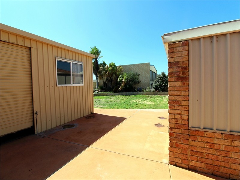 7 Shearwater Drive, Jurien Bay WA 6516