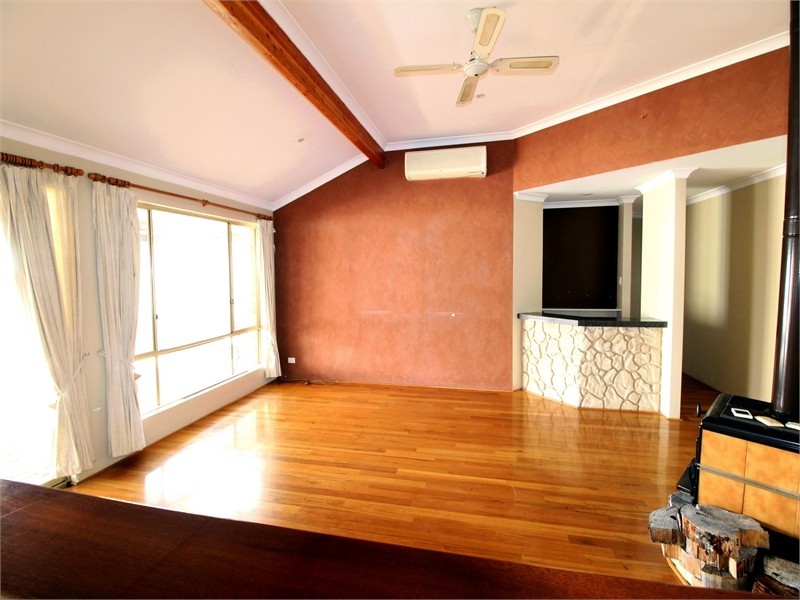 7 Shearwater Drive, Jurien Bay WA 6516