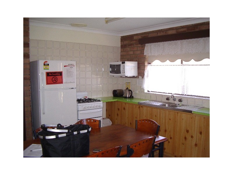 Unit 18 Ocean Beach Chalets, Jurien Bay WA 6516