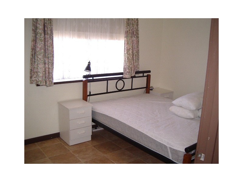 Unit 18 Ocean Beach Chalets, Jurien Bay WA 6516