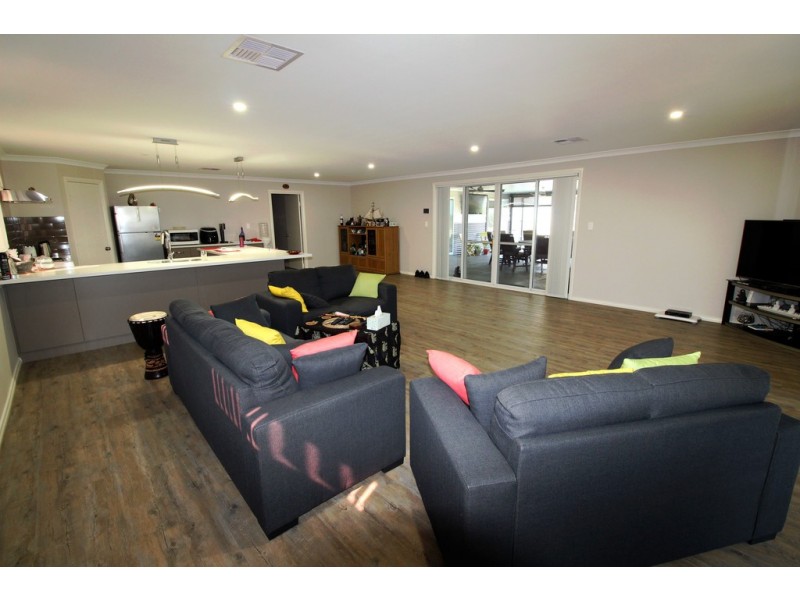 235 Geronimo Crescent, Jurien Bay WA 6516