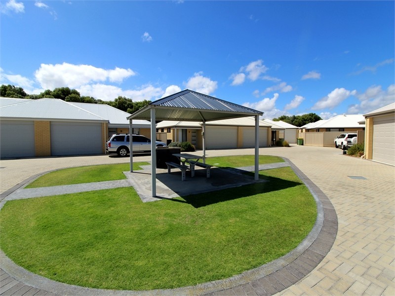 Unit 13, 5 Moonlight Crescent, Jurien Bay WA 6516