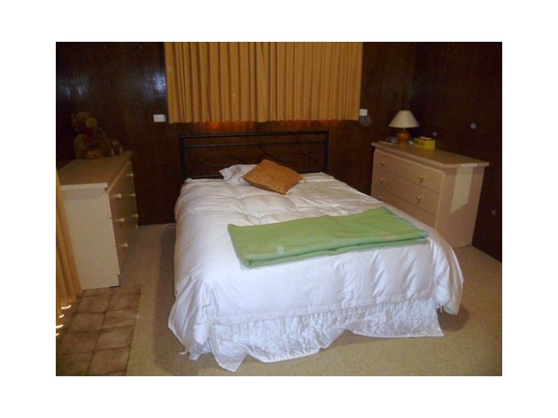 4 Bingham St, Green Head WA 6514