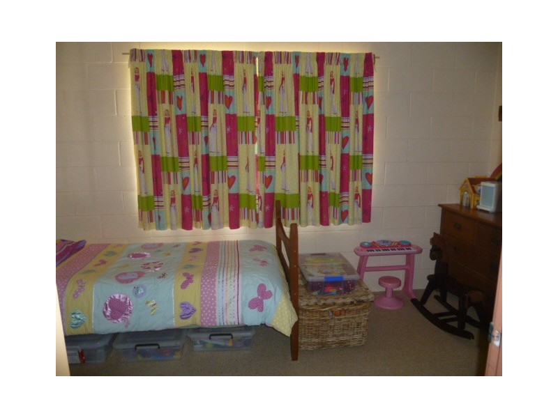 4 Bingham St, Green Head WA 6514