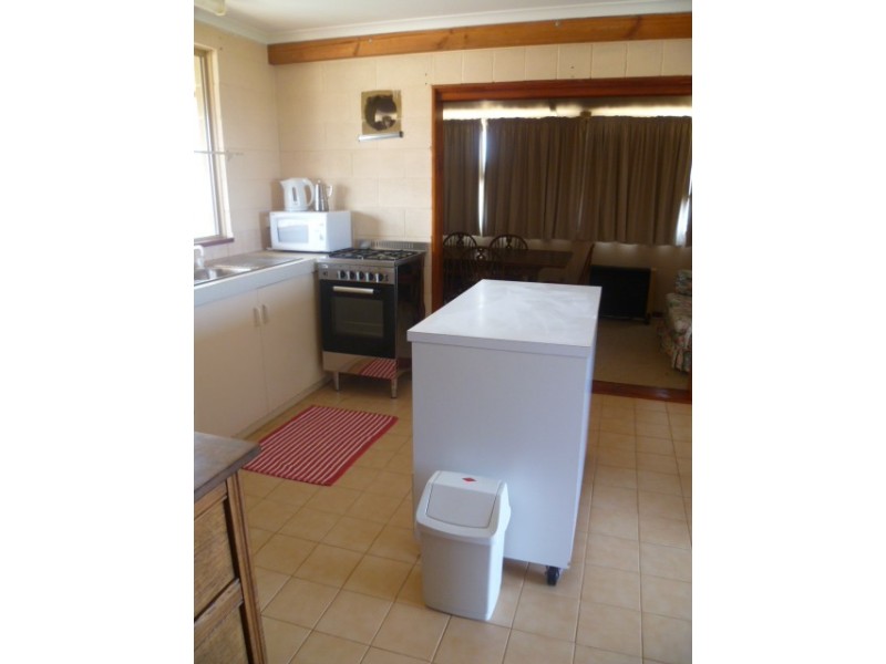 4 Bingham St, Green Head WA 6514