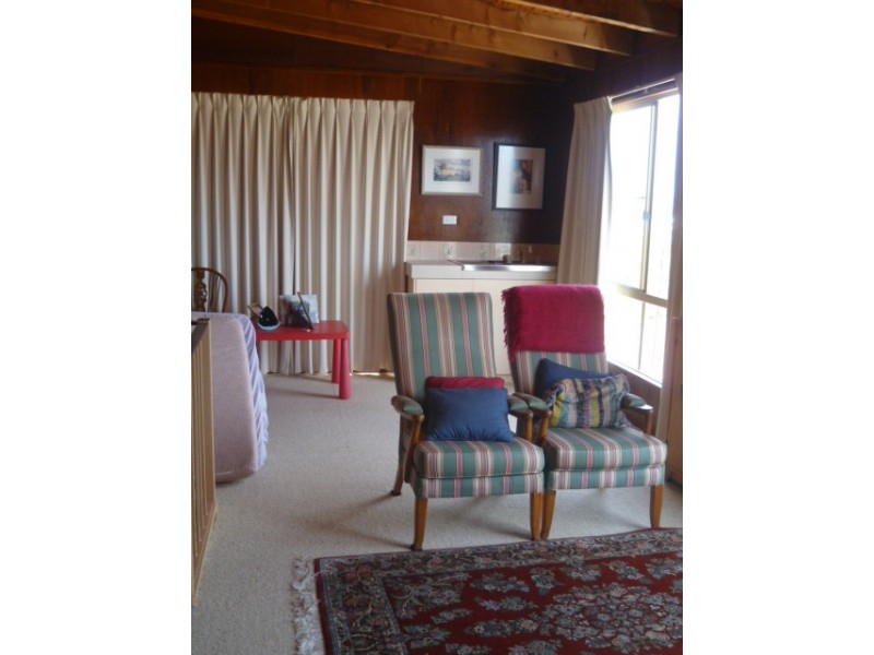 4 Bingham St, Green Head WA 6514