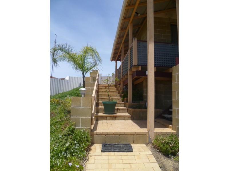 4 Bingham St, Green Head WA 6514