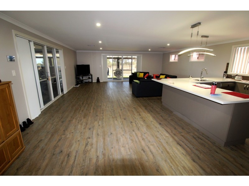 235 Geronimo Crescent, Jurien Bay WA 6516