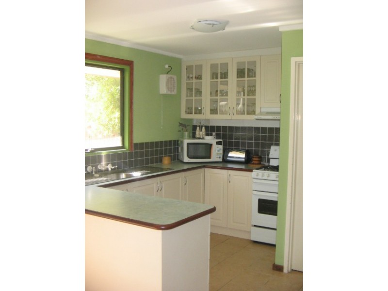 16 THOMAS STREET, Leeman WA 6514