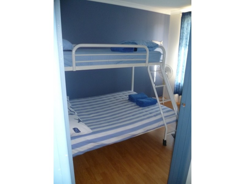 50 Hunter Cres, Green Head WA 6514