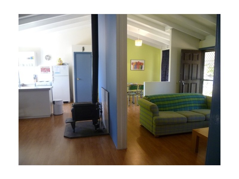 50 Hunter Cres, Green Head WA 6514