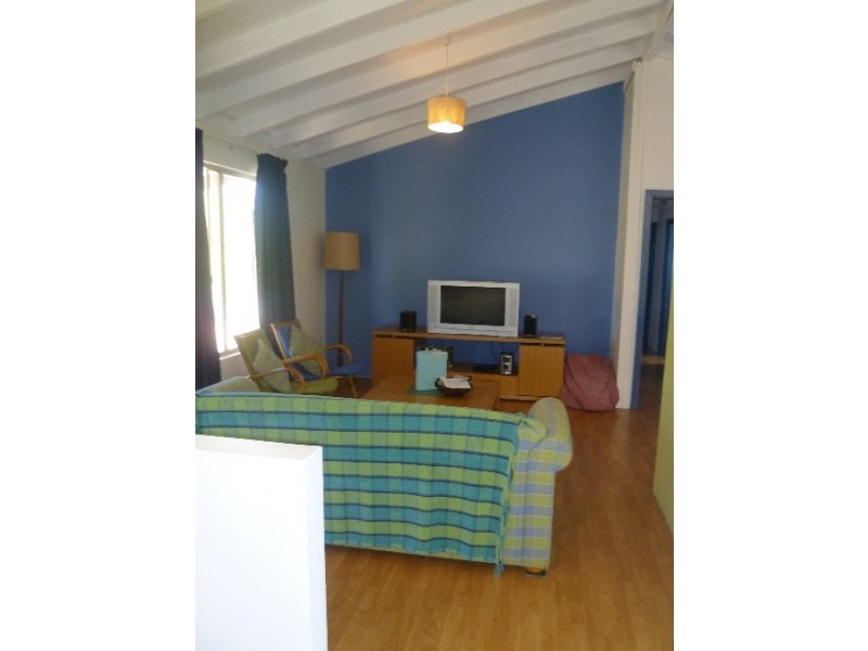 50 Hunter Cres, Green Head WA 6514