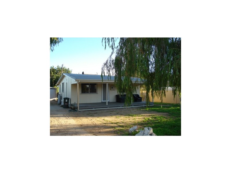 10 HAMERSLEY STREET, Jurien Bay WA 6516