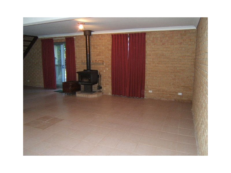 3 Hawaii Road, Jurien Bay WA 6516