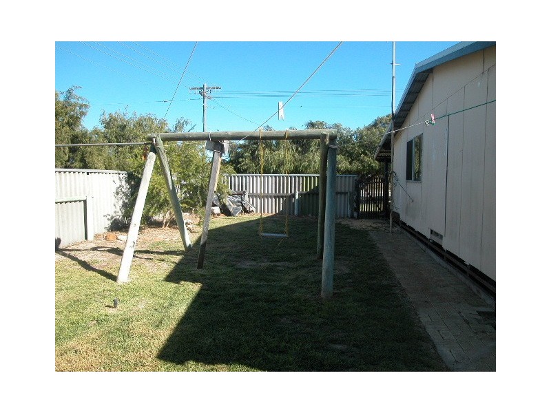 27 Sandland Street, Jurien Bay WA 6516