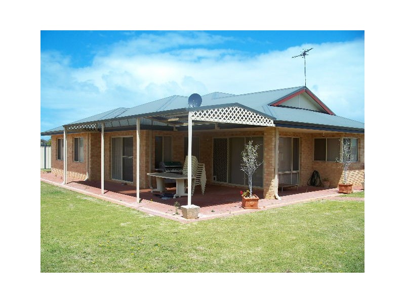 2 Mallee Close, Jurien Bay WA 6516