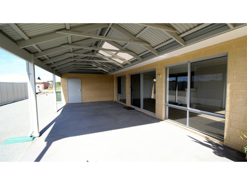 35 Hamelin Avenue, Jurien Bay WA 6516
