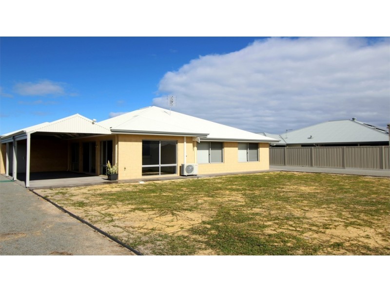 35 Hamelin Avenue, Jurien Bay WA 6516