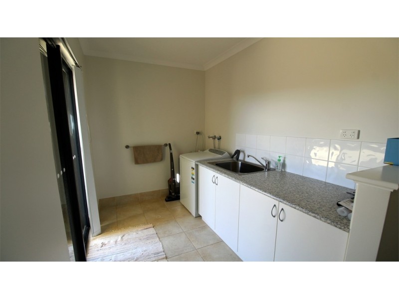 5 Crusoe Crescent, Jurien Bay WA 6516