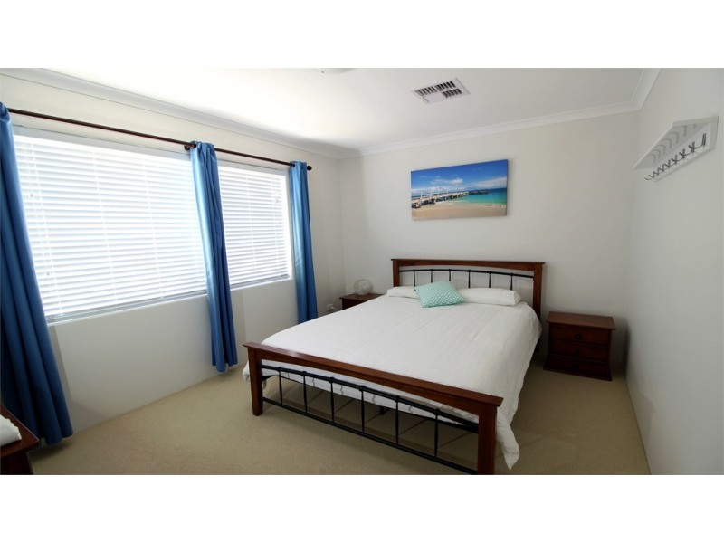 5 Crusoe Crescent, Jurien Bay WA 6516