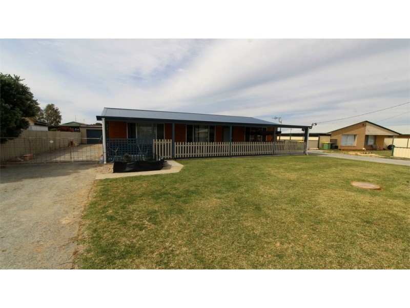 17 Ward Street, Jurien Bay WA 6516