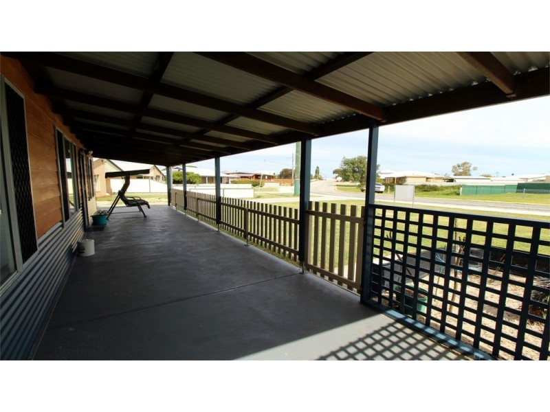 17 Ward Street, Jurien Bay WA 6516